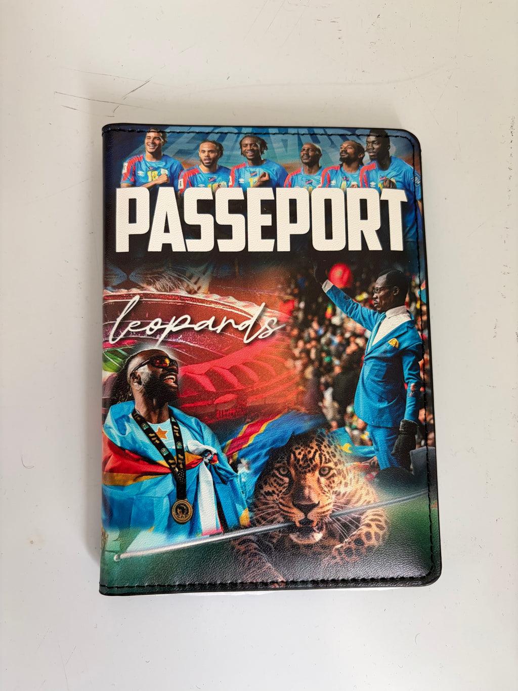 Etui passeport RDC  Mboka Elengi/ Tembe esili