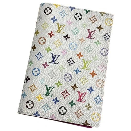 `Etuipasseport louis vuitton